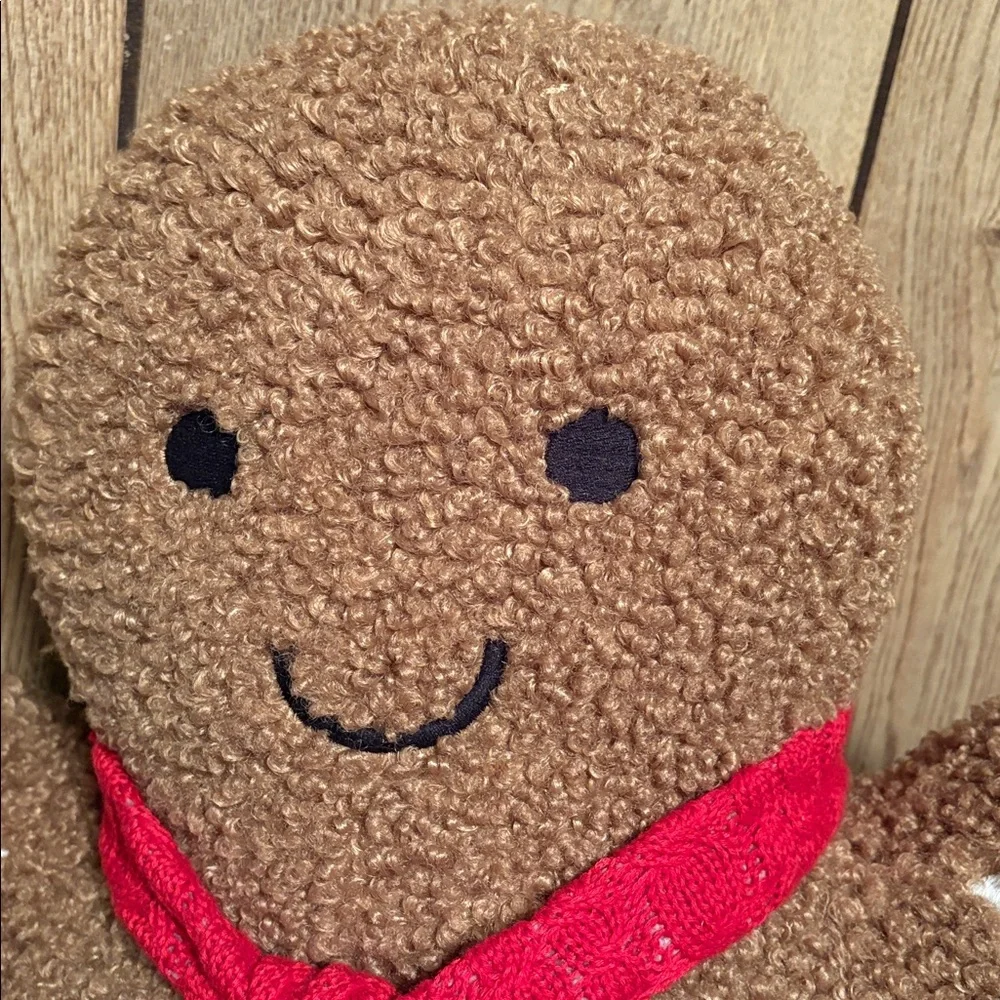 NWT Cupcakes & Cashmere Large Plush Gingerbread Man!